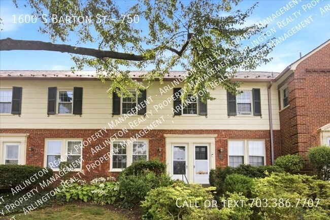 Photo - 1600 S Barton St
