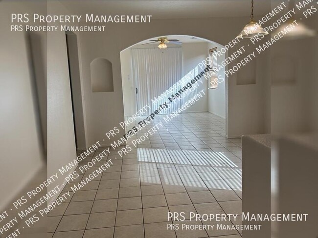 Photo - 46110 W Sheridan Rd