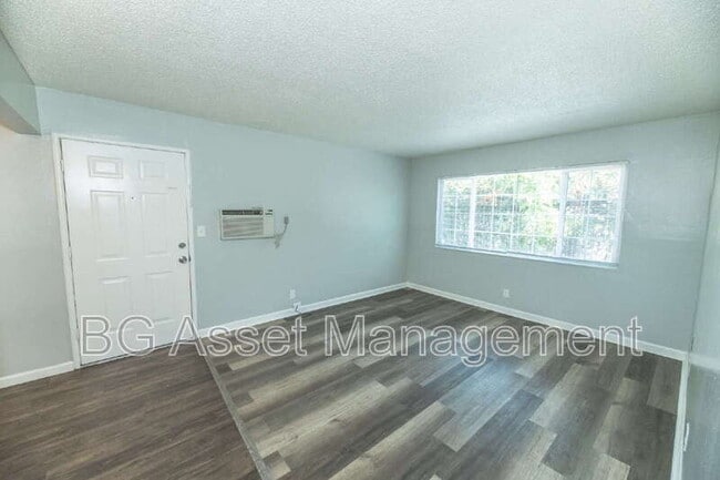 Photo - 1922 Ethan Way Unit 35