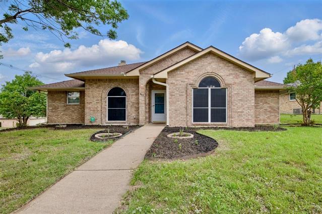 Photo - 560 Dandelion Dr House
