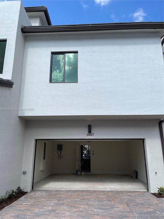 Photo - 4227 NW 83rd Ave