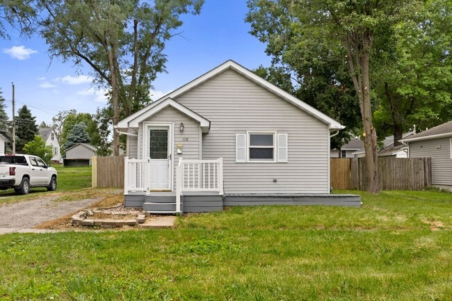 Building Photo - 2 Bedroom 1 Bath Fenced in Yard - Knoxville