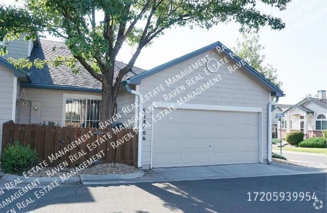 Building Photo - Beautifully Updated Townhome with Attached...