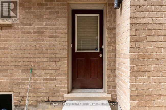 Photo - 16 Dancing Waters Rd