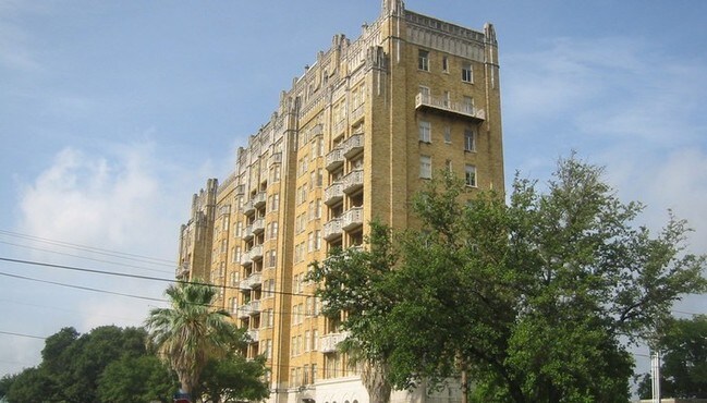Photo - Aurora Apartments