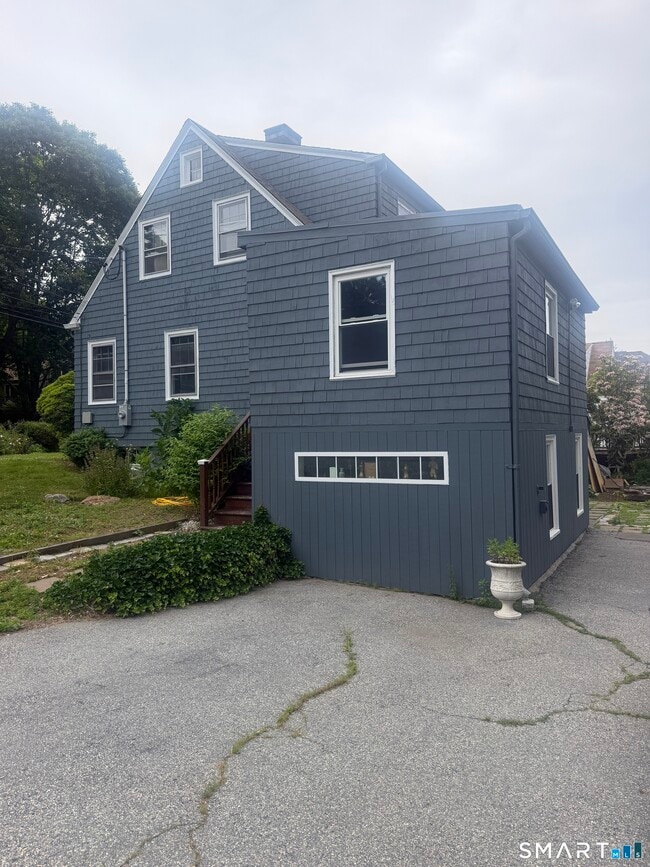Photo - 664 Noank Rd
