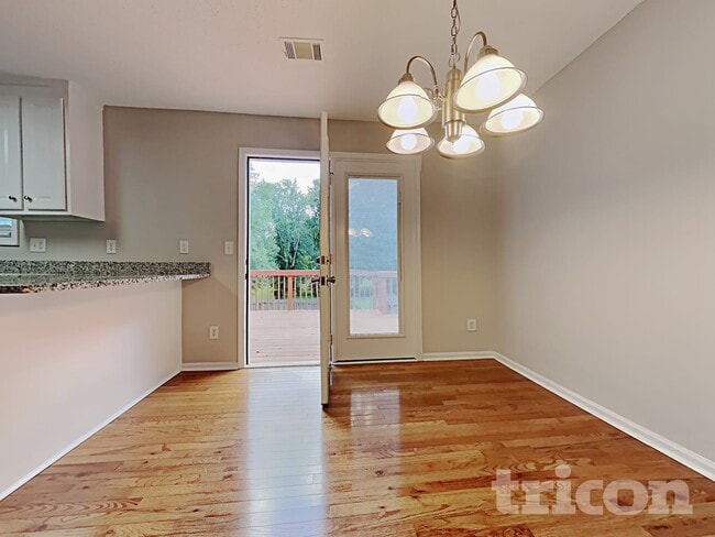 Photo - 122 Chippewa Run