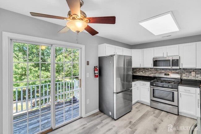 Photo - 2211 Timber Ridge Ct