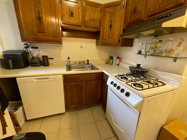 Photo - 1353 Commonwealth Avenue Unit 3