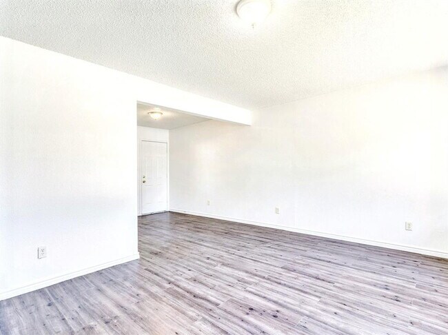 Photo - "Charming 2-Bedroom Retreat in San Marcos – Perfect Blend of Comfort & Convenience!"