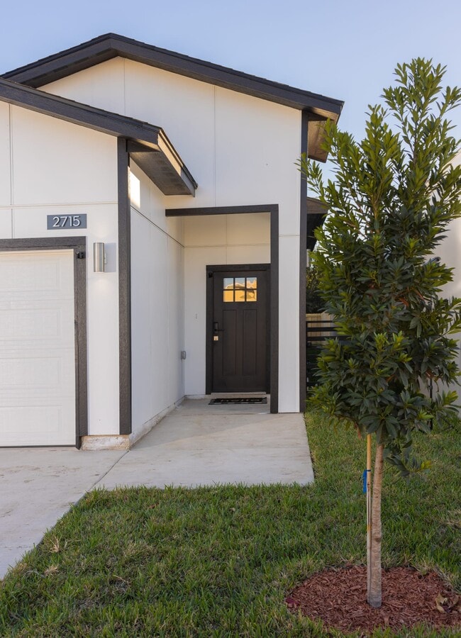 Photo - 2706 Kerria Ave