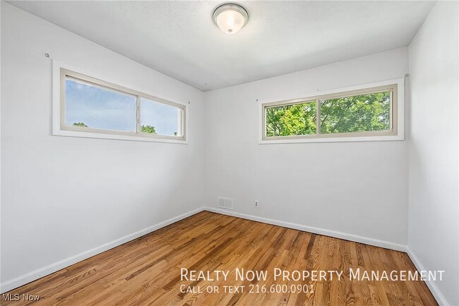 Photo - 15334 Triskett Rd Unidad 2