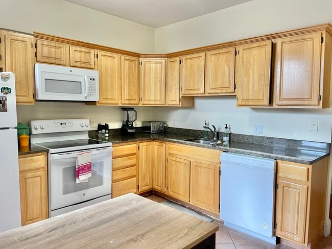 Photo - 59 Longwood Ave Unit 6