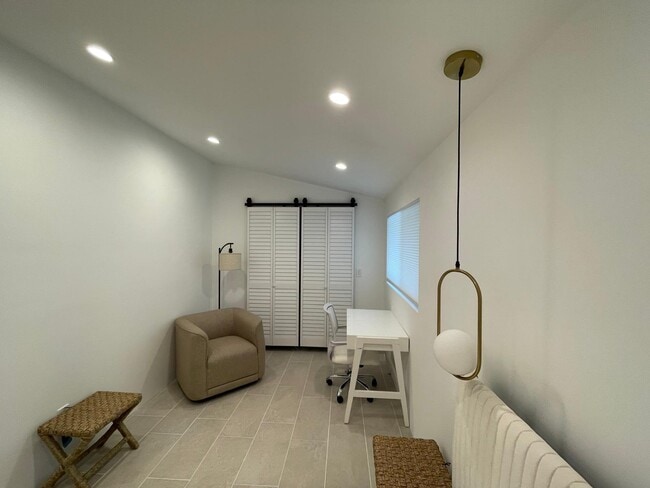 Photo - 20570 Hatteras St