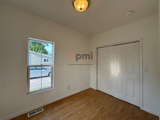 Photo - 203 Locust St