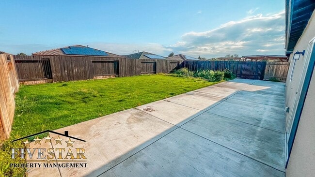 Photo - 1400 Berkshire Rd