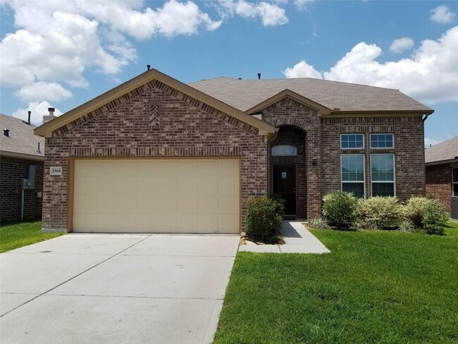 Building Photo - 2566 Riverway Dr