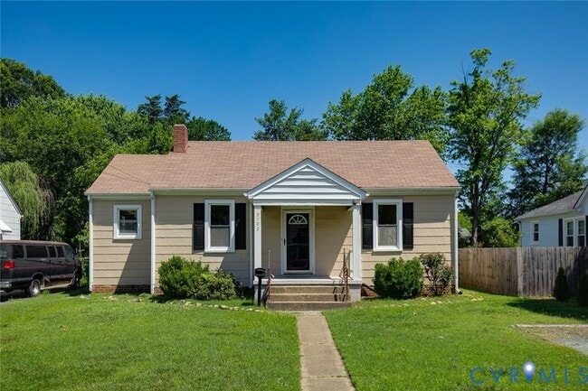Building Photo - 2702 Maplewood Rd Rental