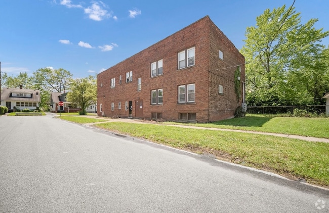 Building Photo - 3690 E 139th St Rental