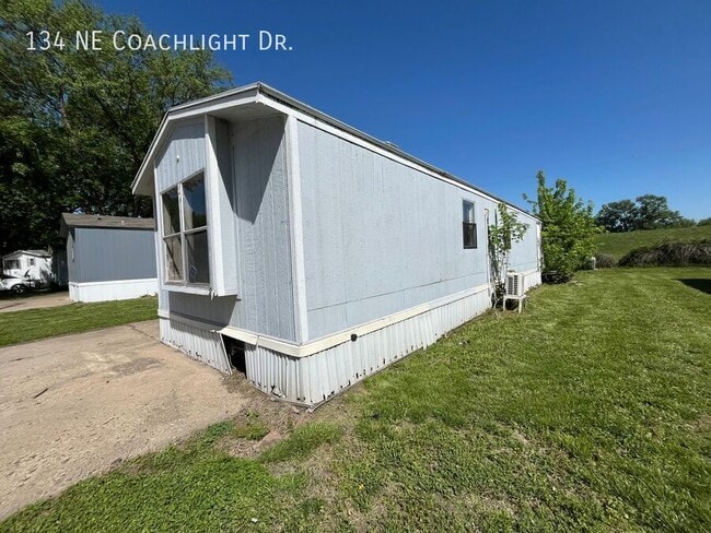 Photo - 134 Coachlight Dr