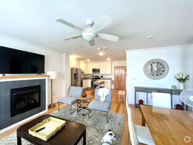 Building Photo - 1008 Tremont St Rental
