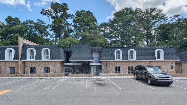 Building Photo - 7201 Arlington Expy Unit #61 Rental