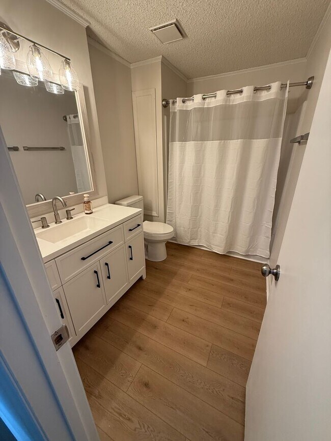 Photo - Long Term Rental - Smoke Rise Townhouse - ...