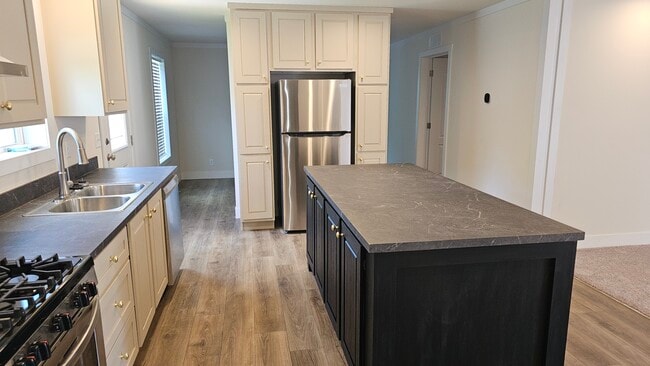 Photo - 3617 N Grand Ave E