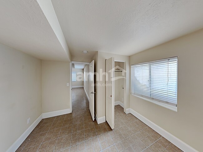 Photo - 7087 N Mohican St