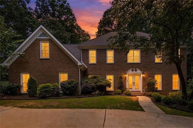 Photo - 210 Willow Lk Cv
