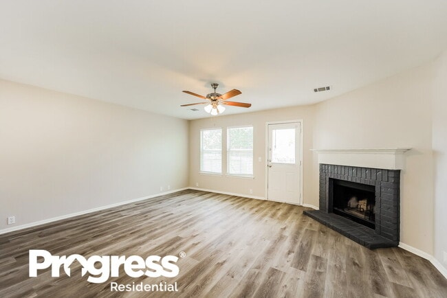 Photo - 3455 Blue Topaz