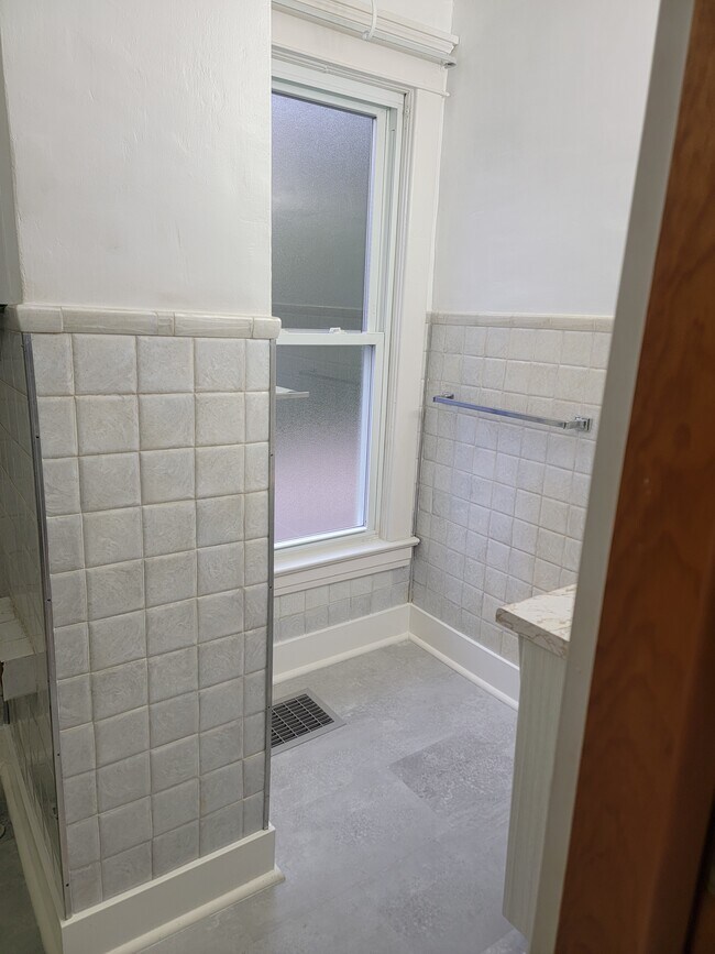 Fotografía del edificio - 810 S Kalamazoo Ave Unidad 810 (Lower)