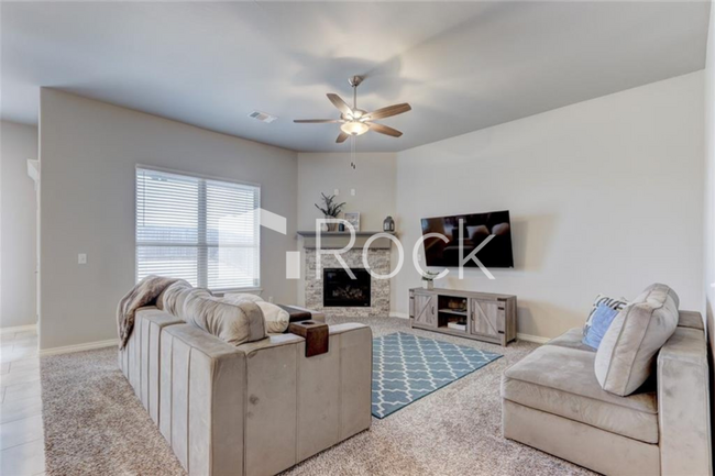 Photo - Gorgeous 3 Bedroom Home with Storm Shelter located in The Waters in Moore!! **All Appliances Incl...