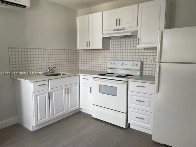 Building Photo - 2300 NW 20th St Unit C