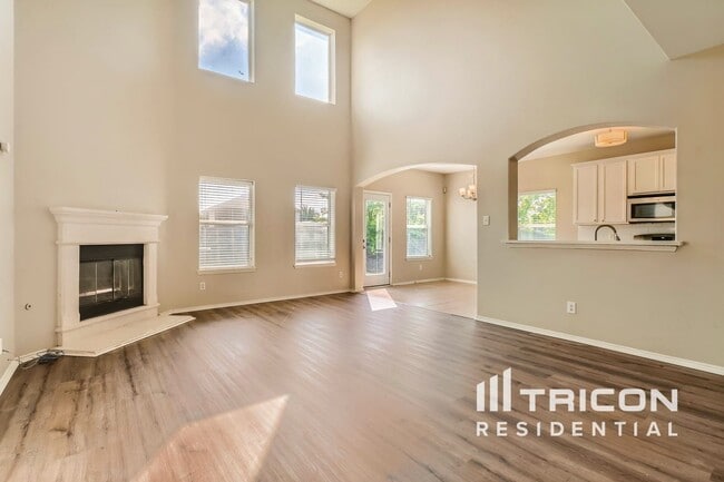 Photo - 5824 Somerton Dr