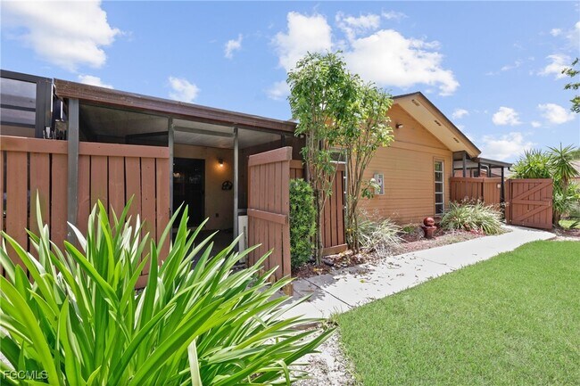 Building Photo - 6322 Royal Woods Dr