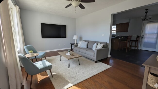 Photo - 912 Lyme Brook Ln