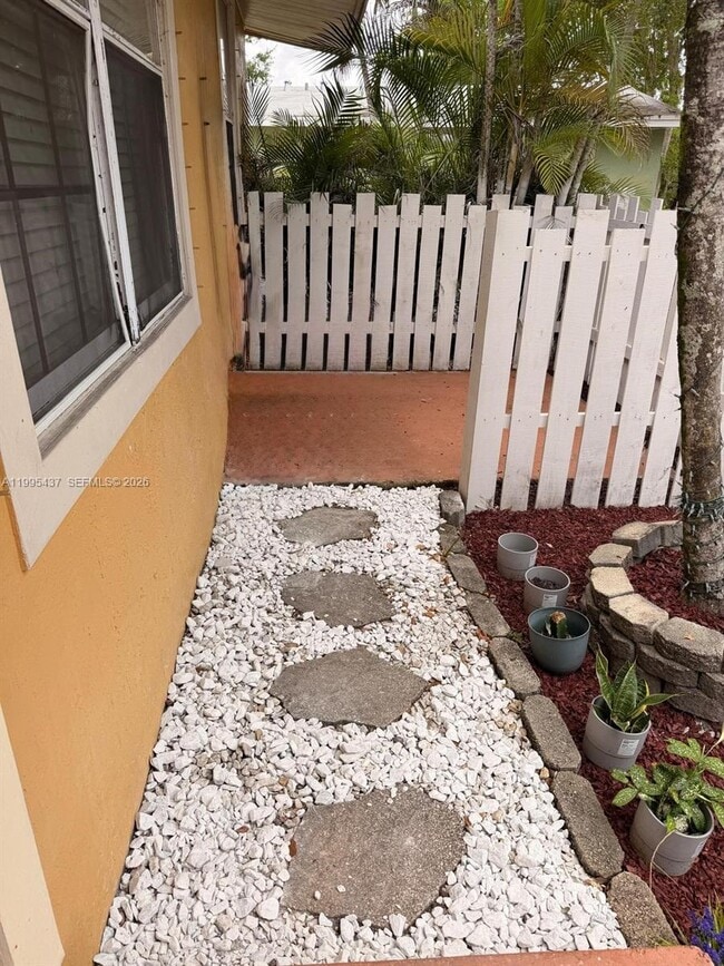 Photo - 7220 Southgate Blvd