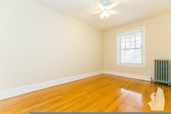 Photo - 1609 W Berteau Ave Unit 3