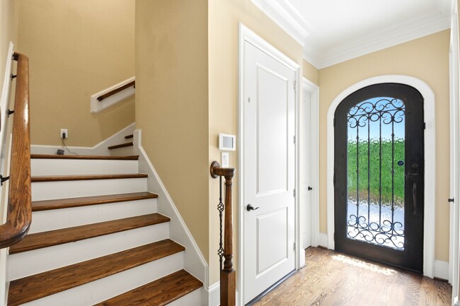 Photo - 1652 Norfolk St Unit B