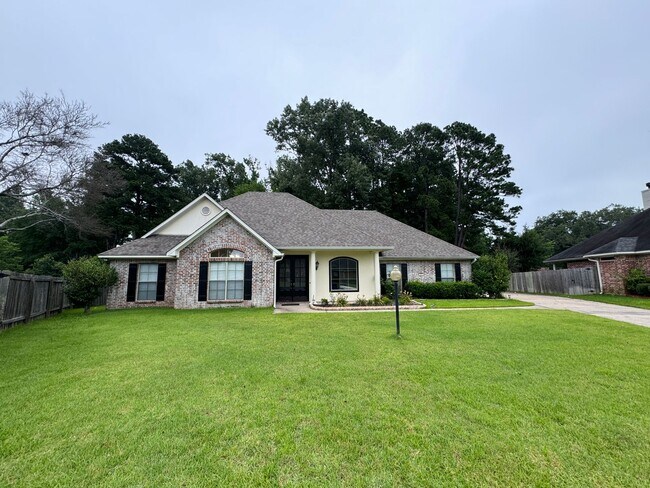 HIDDEN TRACE BEAUTY IN GATED COMMUNITY! - HIDDEN TRACE BEAUTY IN GATED COMMUNITY! House