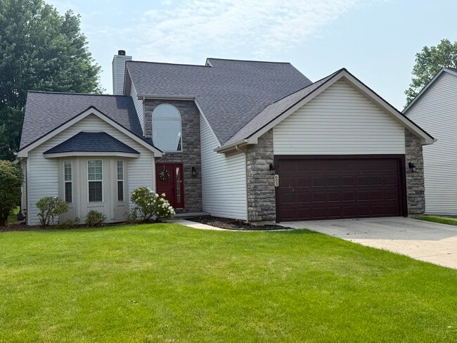 Building Photo - 603 E Castlebury Cir Rental