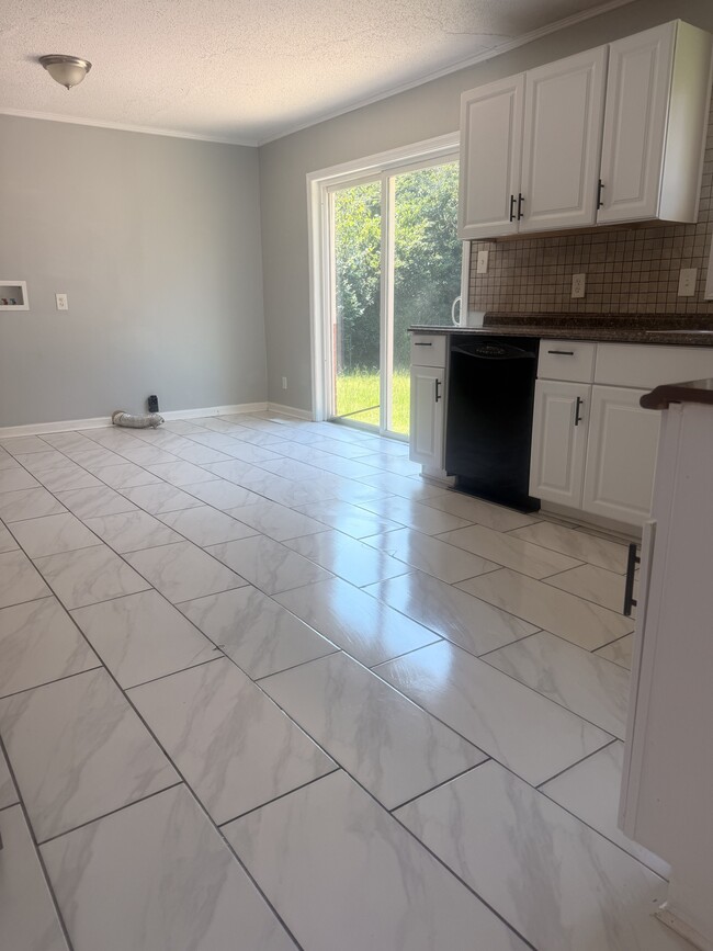 Photo - 811 Fresno Dr