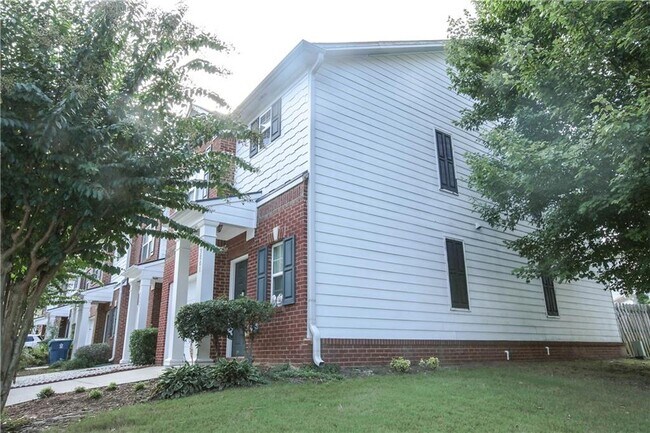 Photo - 3801 Thayer Trace