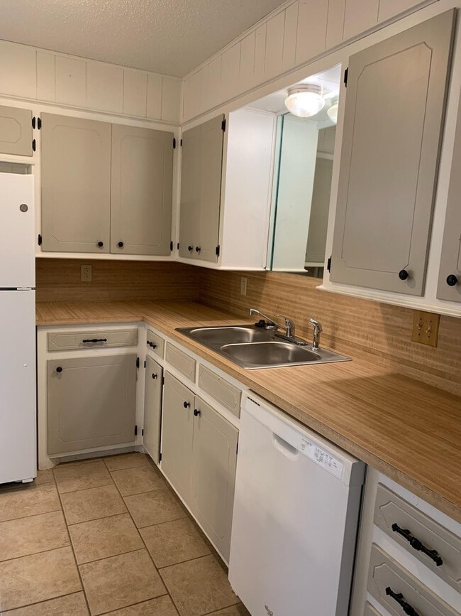 Photo - 4316 58th St