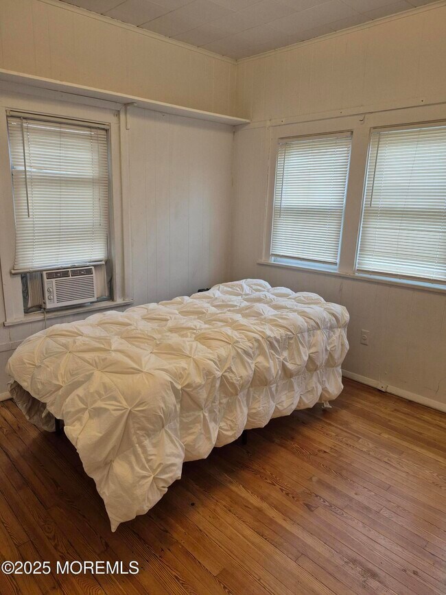 Photo - 89 Poplar Ave