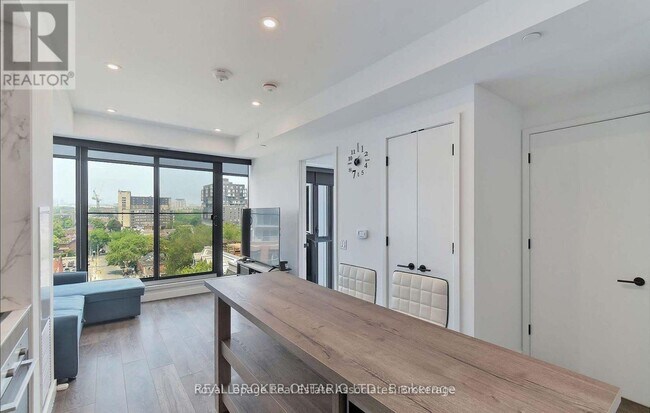 Photo - 505 Richmond St W Unité 718