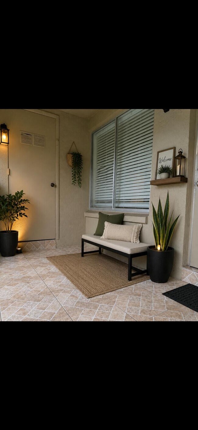 Apt entrance