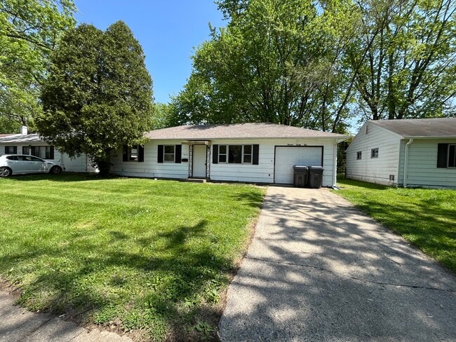 Building Photo - 1924 Kerrwood Dr