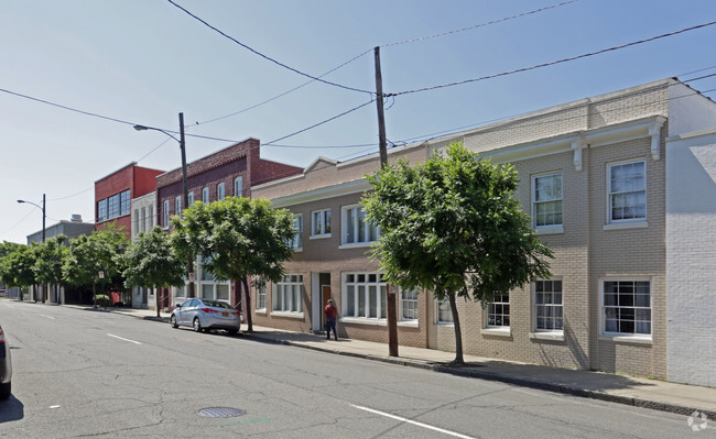 Photo - T and E Apartments
